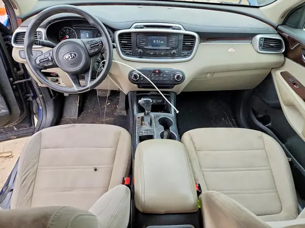 5XYPGDA5XHG314255 2017 KIA SORENTO - Image 8