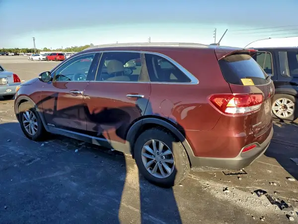 5XYPGDA5XHG314899 2017 KIA SORENTO - Image 2