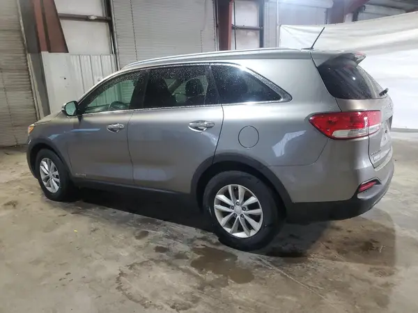 5XYPGDA5XHG331461 2017 KIA SORENTO - Image 2