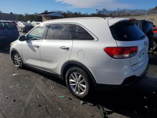 5XYPGDA5XHG333825 2017 KIA SORENTO - Image 2