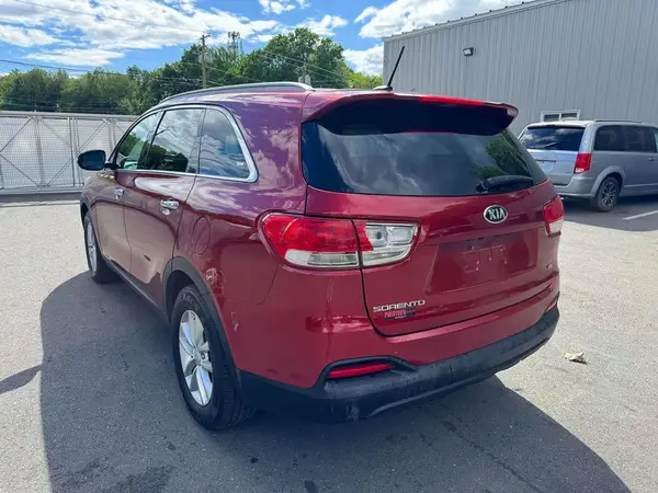 5XYPGDA5XHG334182 2017 KIA SORENTO - Image 2