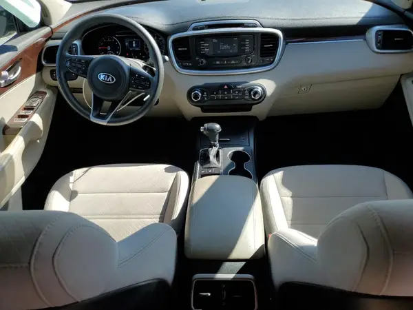 5XYPGDA5XHG334764 2017 KIA SORENTO - Image 8