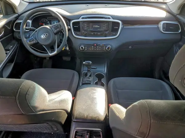 5XYPGDA5XJG338593 2018 KIA SORENTO - Image 8