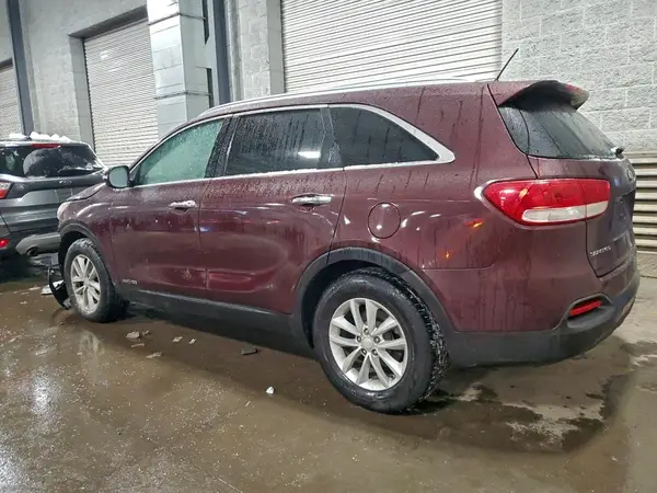 5XYPGDA5XJG339775 2018 KIA SORENTO - Image 2
