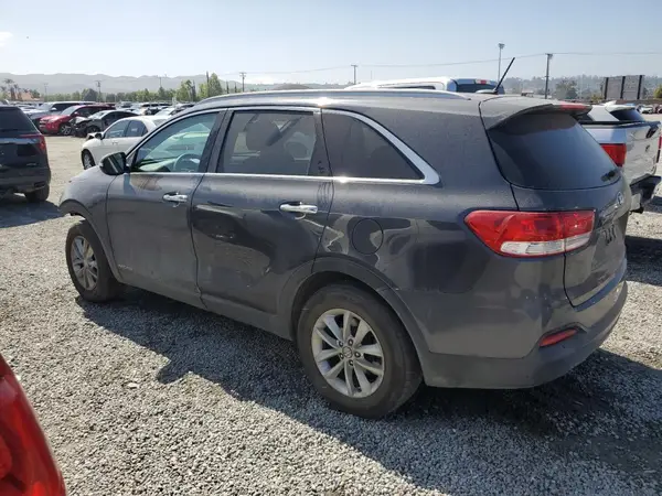 5XYPGDA5XJG340375 2018 KIA SORENTO - Image 2