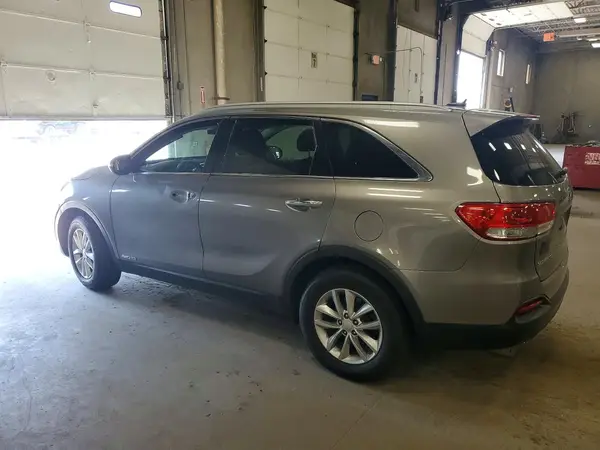 5XYPGDA5XJG341896 2018 KIA SORENTO - Image 2