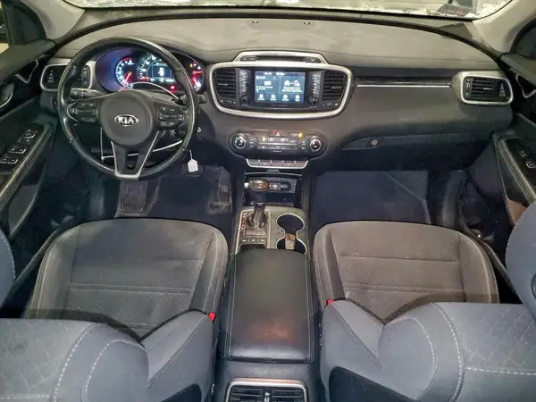 5XYPGDA5XJG366927 2018 KIA SORENTO - Image 8