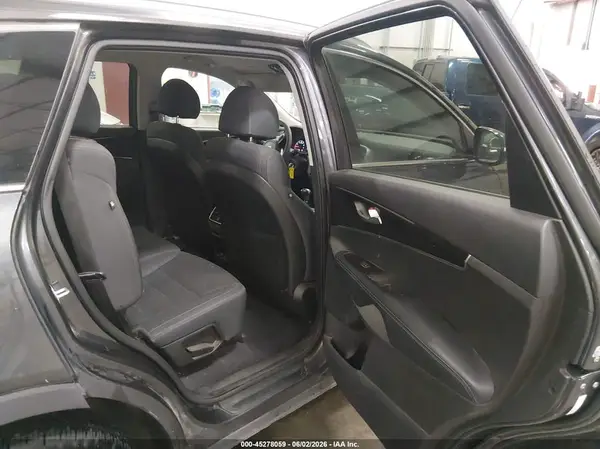 5XYPGDA5XJG367463 2018 KIA SORENTO - Image 8