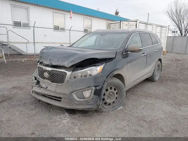 5XYPGDA5XJG370573 2018 KIA SORENTO - Image 2