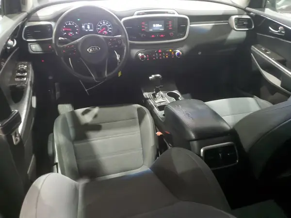 5XYPGDA5XJG375580 2018 KIA SORENTO - Image 8