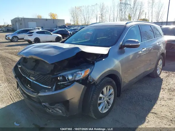5XYPGDA5XJG391729 2018 KIA SORENTO - Image 2