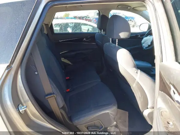 5XYPGDA5XJG391729 2018 KIA SORENTO - Image 8