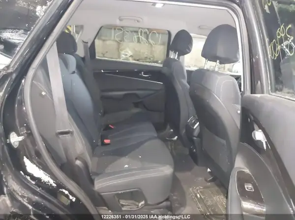 5XYPGDA5XJG399202 2018 KIA SORENTO - Image 8