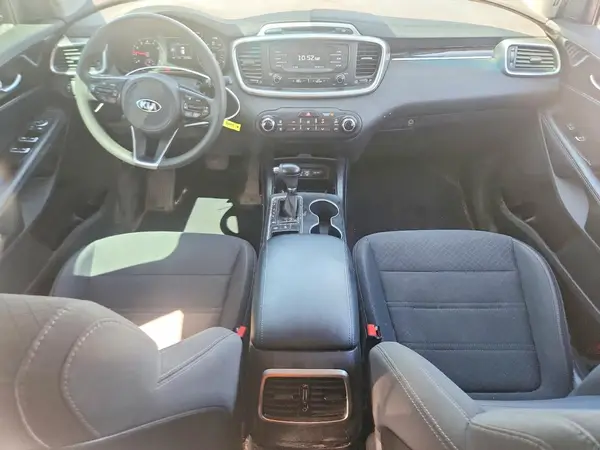 5XYPGDA5XJG408254 2018 KIA SORENTO - Image 8