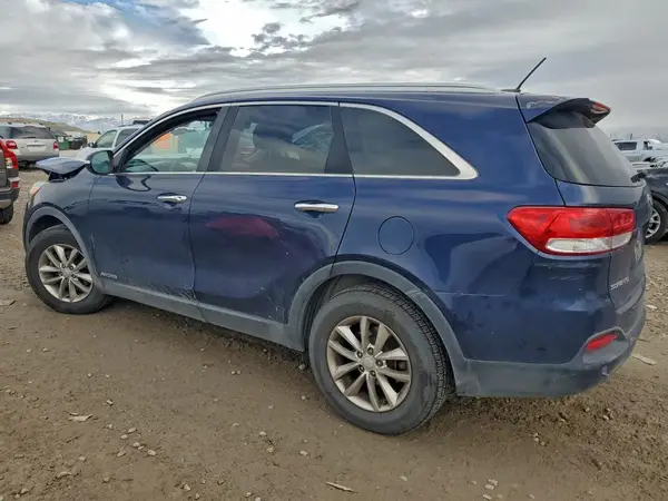 5XYPGDA5XJG413678 2018 KIA SORENTO - Image 2