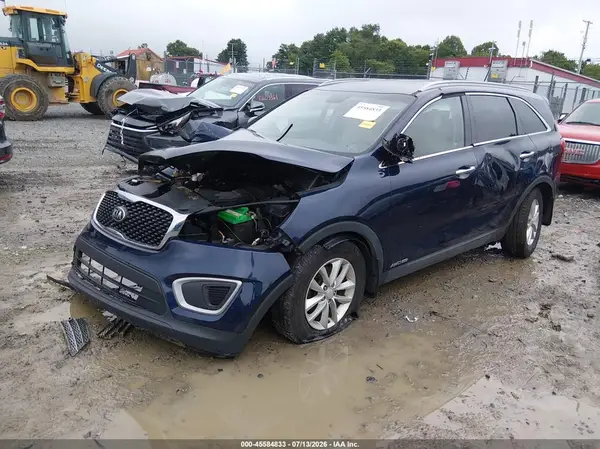 5XYPGDA5XJG416466 2018 KIA SORENTO - Image 2
