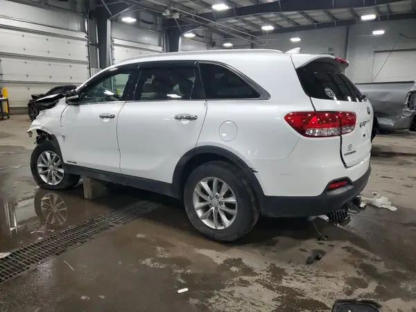 5XYPGDA5XJG422218 2018 KIA SORENTO - Image 2