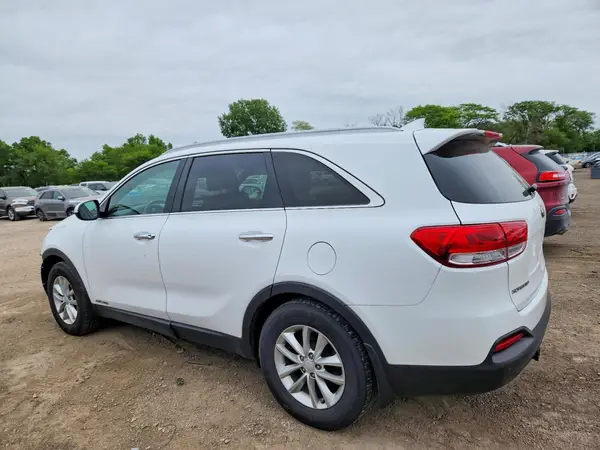 5XYPGDA5XJG430982 2018 KIA SORENTO - Image 2