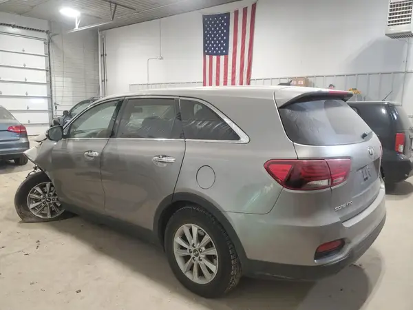 5XYPGDA5XKG440249 2019 KIA SORENTO - Image 2