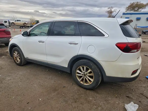 5XYPGDA5XKG456337 2019 KIA SORENTO - Image 2