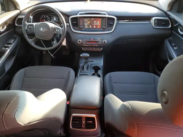 5XYPGDA5XKG461084 2019 KIA SORENTO - Image 8