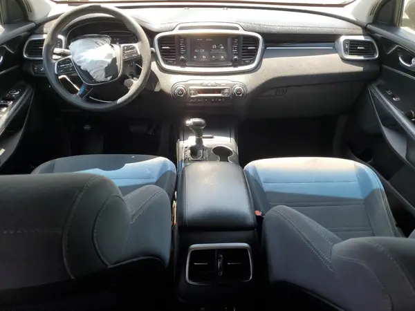 5XYPGDA5XKG469637 2019 KIA SORENTO - Image 8