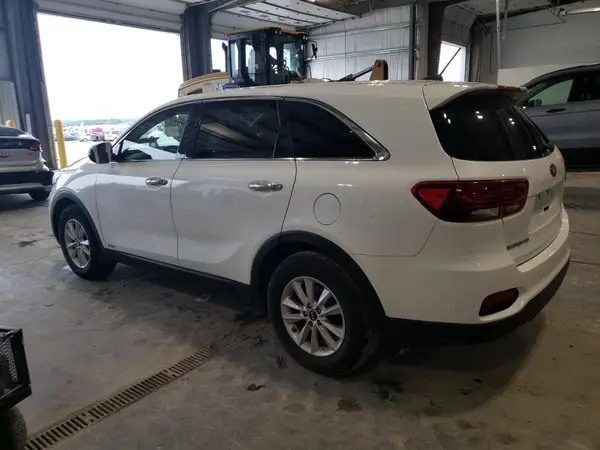 5XYPGDA5XKG480864 2019 KIA SORENTO - Image 2