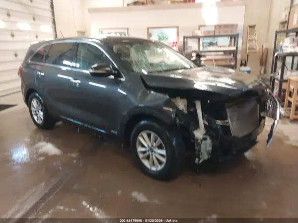 5XYPGDA5XKG482940 2019 KIA SORENTO - Image 1