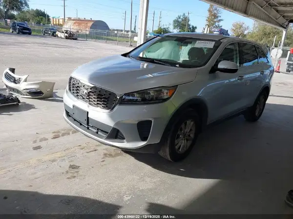 5XYPGDA5XKG489371 2019 KIA SORENTO - Image 2