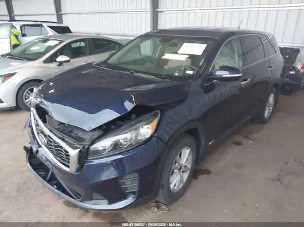 5XYPGDA5XKG494991 2019 KIA SORENTO - Image 2