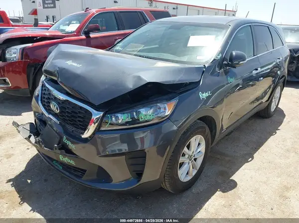 5XYPGDA5XKG536043 2019 KIA SORENTO - Image 2
