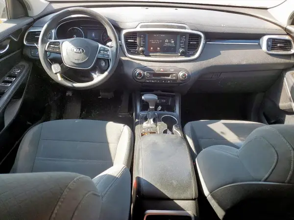 5XYPGDA5XKG552761 2019 KIA SORENTO - Image 8