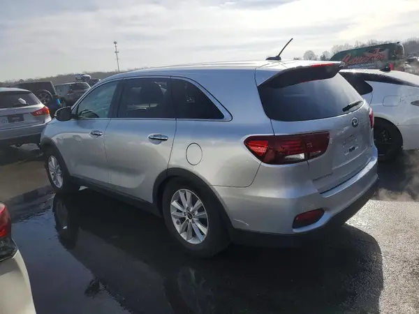 5XYPGDA5XKG575019 2019 KIA SORENTO - Image 2