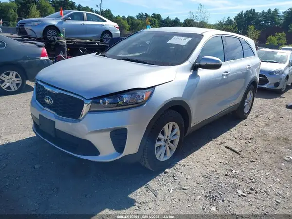 5XYPGDA5XKG576932 2019 KIA SORENTO - Image 2