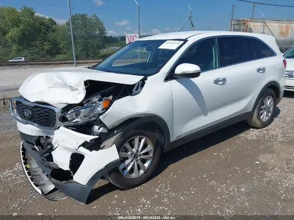 5XYPGDA5XLG617335 2020 KIA SORENTO - Image 2
