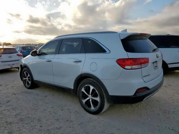 5XYPH4A10GG038371 2016 KIA SORENTO - Image 2