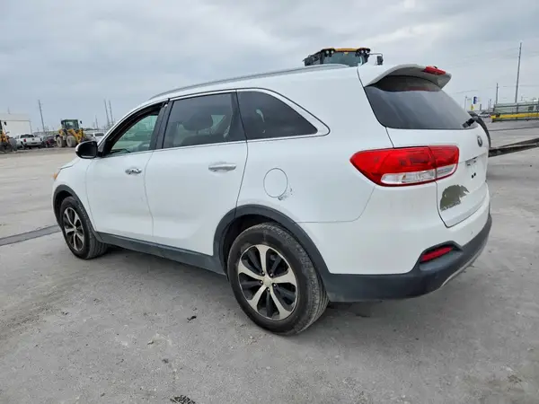 5XYPH4A10GG046633 2016 KIA SORENTO - Image 2
