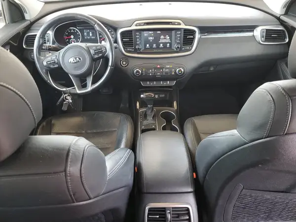 5XYPH4A10HG257462 2017 KIA SORENTO - Image 8