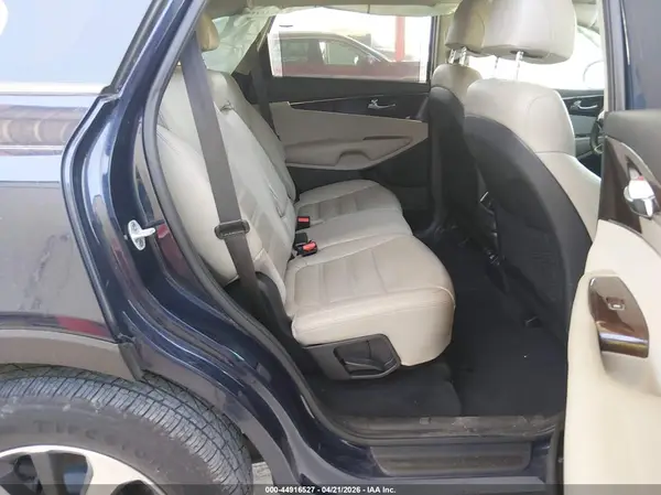 5XYPH4A10HG276741 2017 KIA SORENTO - Image 8