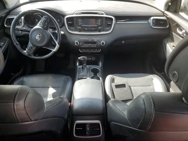 5XYPH4A11GG123428 2016 KIA SORENTO - Image 8