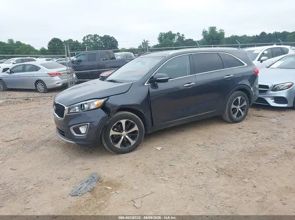 5XYPH4A11GG185136 2016 KIA SORENTO - Image 2