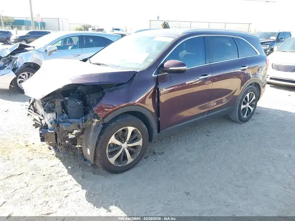 5XYPH4A11HG212417 2017 KIA SORENTO - Image 2