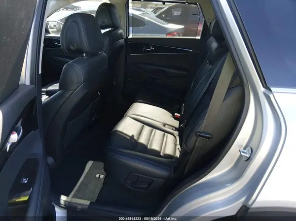 5XYPH4A12GG056578 2016 KIA SORENTO - Image 8