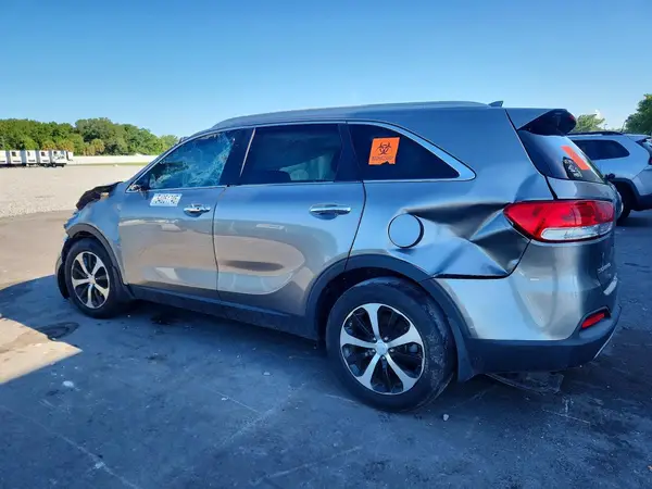 5XYPH4A12GG144806 2016 KIA SORENTO - Image 2