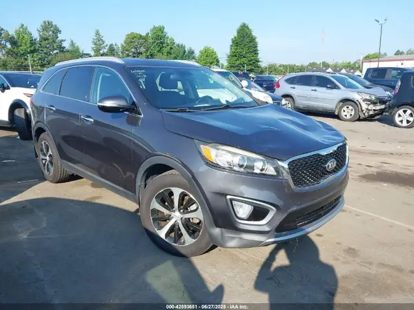 5XYPH4A12HG188242 2017 KIA SORENTO - Image 1