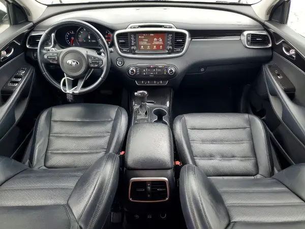 5XYPH4A12HG260217 2017 KIA SORENTO - Image 8