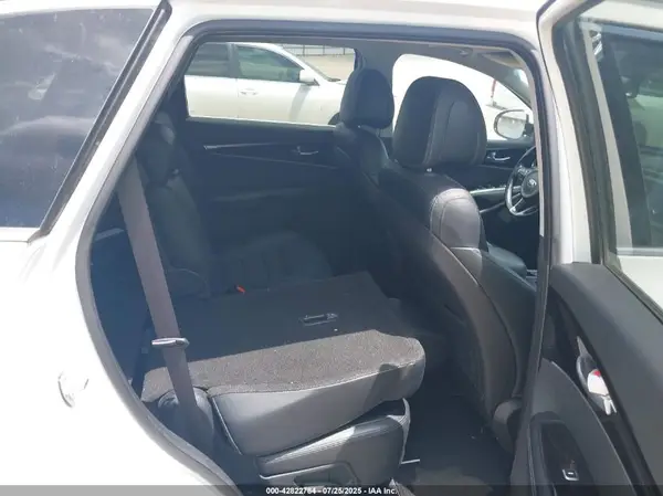 5XYPH4A13GG014257 2016 KIA SORENTO - Image 8