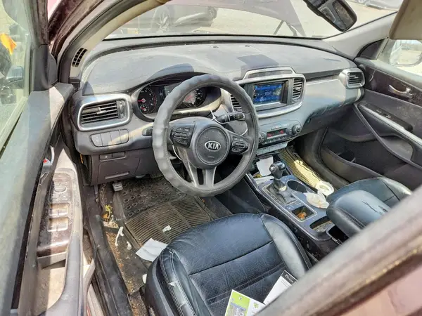 5XYPH4A13GG021130 2016 KIA SORENTO - Image 8
