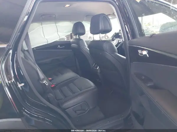 5XYPH4A13GG031351 2016 KIA SORENTO - Image 8