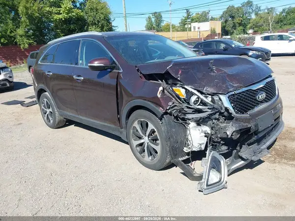 5XYPH4A13GG036758 2016 KIA SORENTO - Image 1